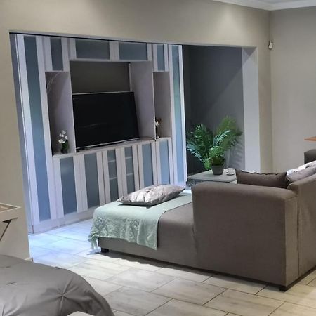 Bayswater Guest Rooms Bloemfontein Ngoại thất bức ảnh